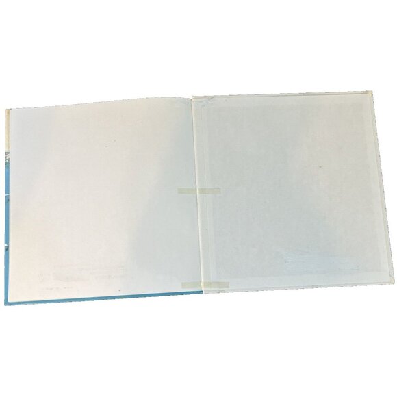 Math Counts By Henry Pluckrose Set Of 2 Hardcover Book (Capacity & Weight) - Picture 6 of 9